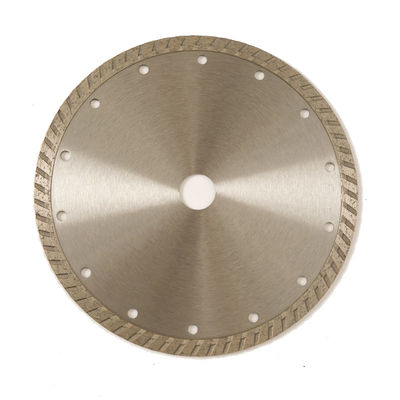 Yüksek Kaliteli Sıcak Pres 8 inç '200 × 1.6 / 2.6 × 10 × 22.23mm Porselen Elmas Bıçak Uzun Kesme Ömrü ile 65Mn Çelik Gövde